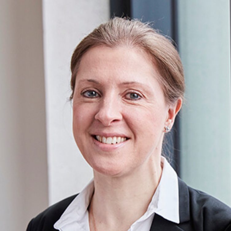 Alexandra Bennett, Senior Associate Barrister, Clinical Negligence, Stewarts