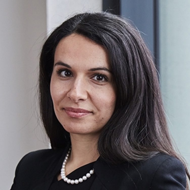 Faranak Ghajavand, Solicitor, Commercial Litigation, Stewarts