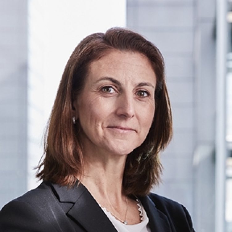 Fiona Gillett, Partner, Commerical Litigation and Securities Litigation, Stewarts