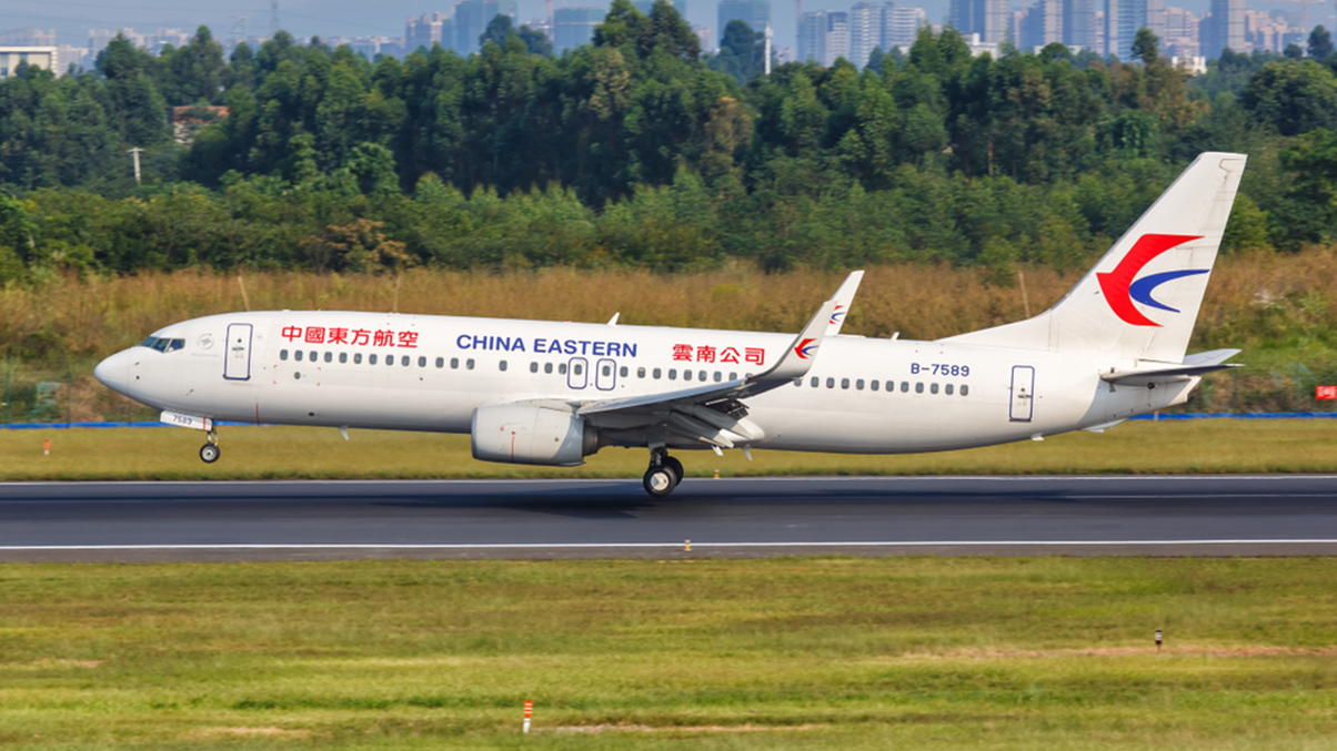 China Eastern Boeing 737-800